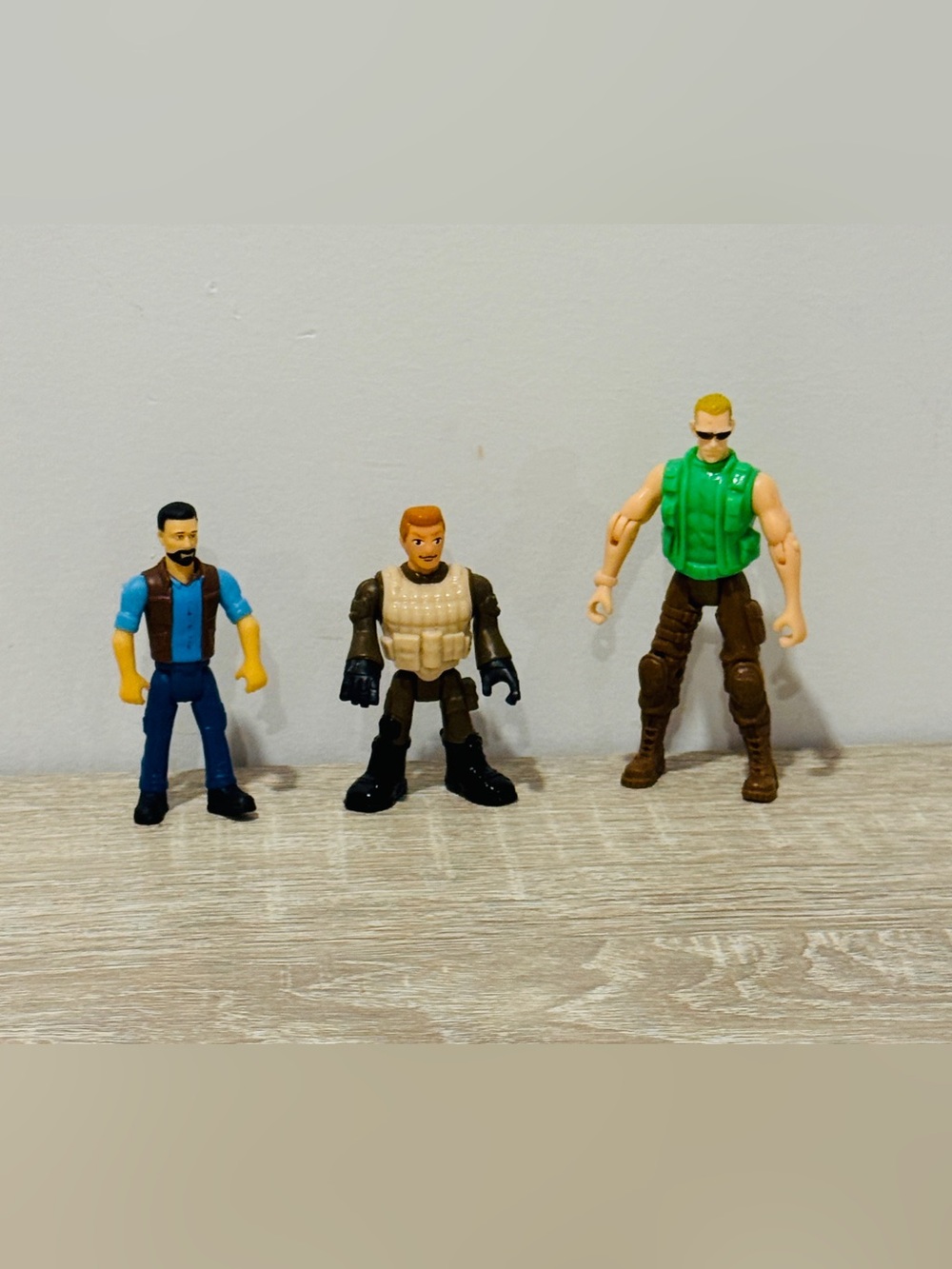 Lot of 3 Toy Action Figures Military SWAT Adventurer 3.75 Inch Poseable Figures